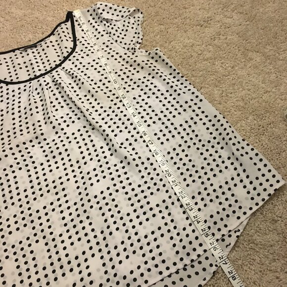 Domino Black White Polka Dot Tulip Cap Sleeve Button Up Shirt - Picture 15 of 15